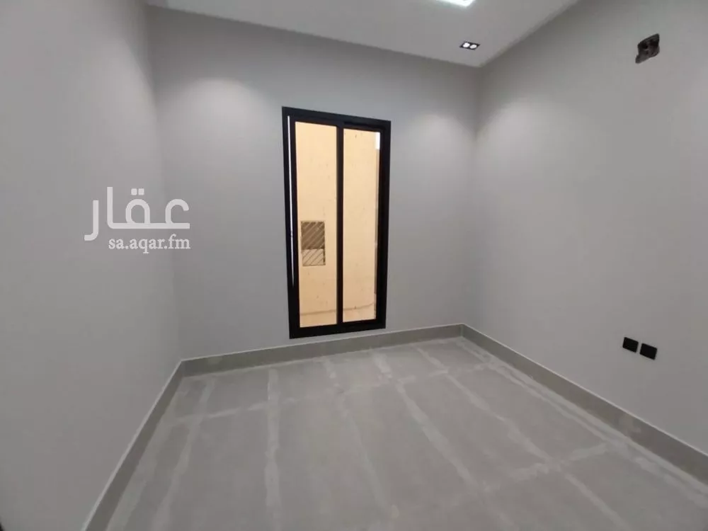 فيلا 5 غرف في العريجاء الغربية 3