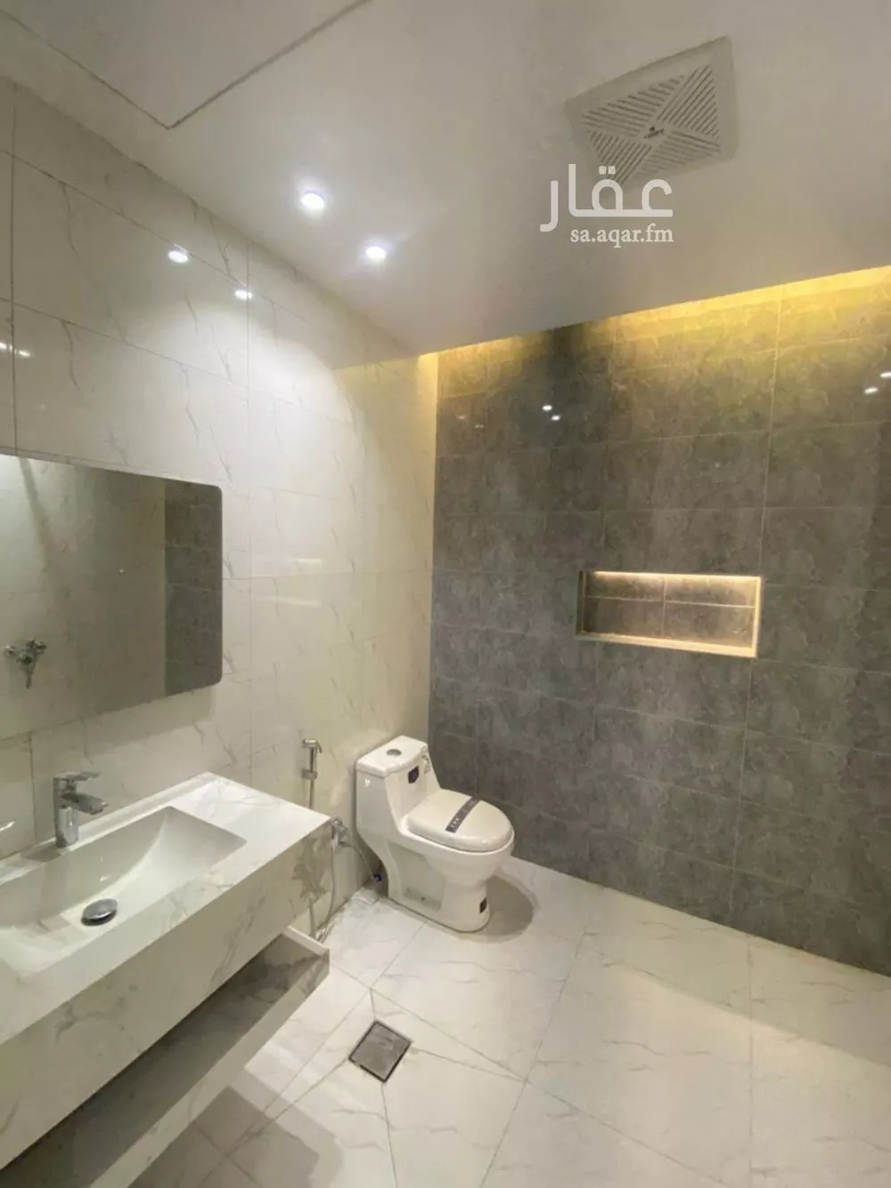 دور 6 غرف في عكاظ 3