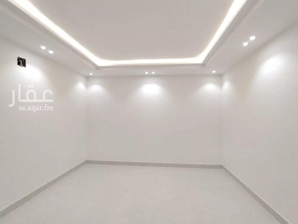 شقة 5 غرف في طيبة 4