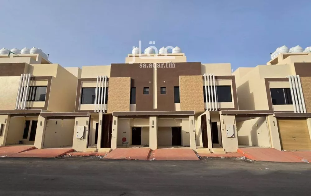 5 bedroom floor in Badr