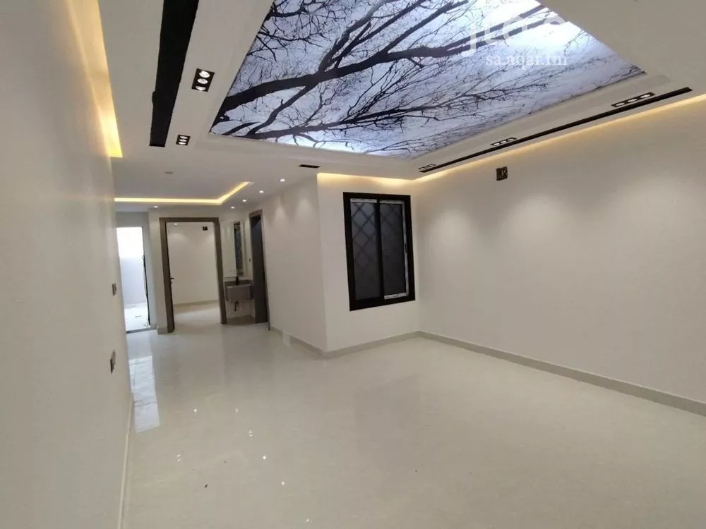 شقة 5 غرف في طيبة 2