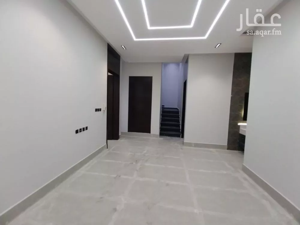 فيلا 5 غرف في العريجاء الغربية 5