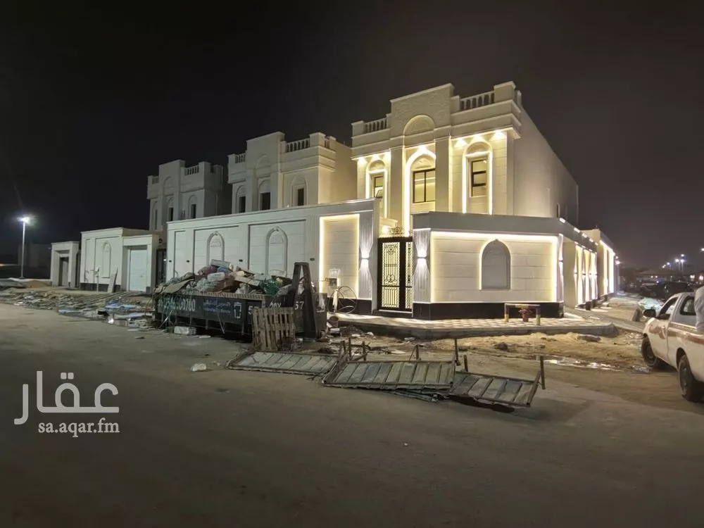 فيلا 6 غرف في الشراع 2