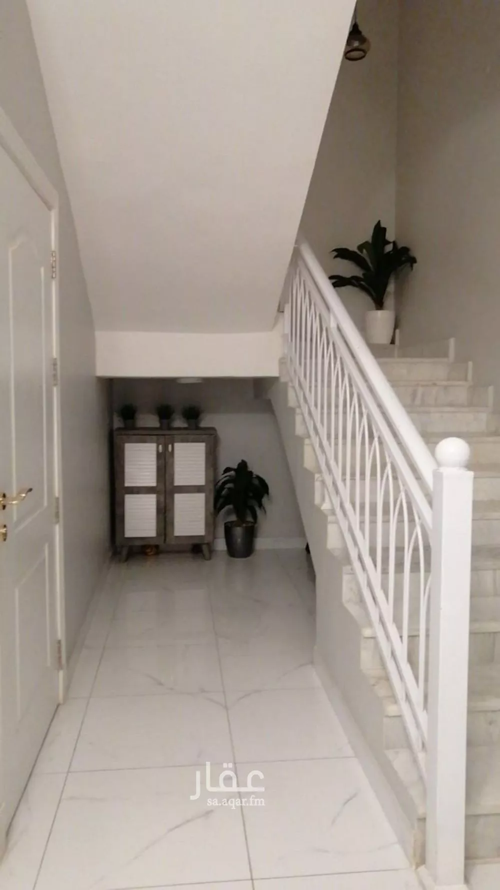 فيلا 6 غرف في الامواج 3