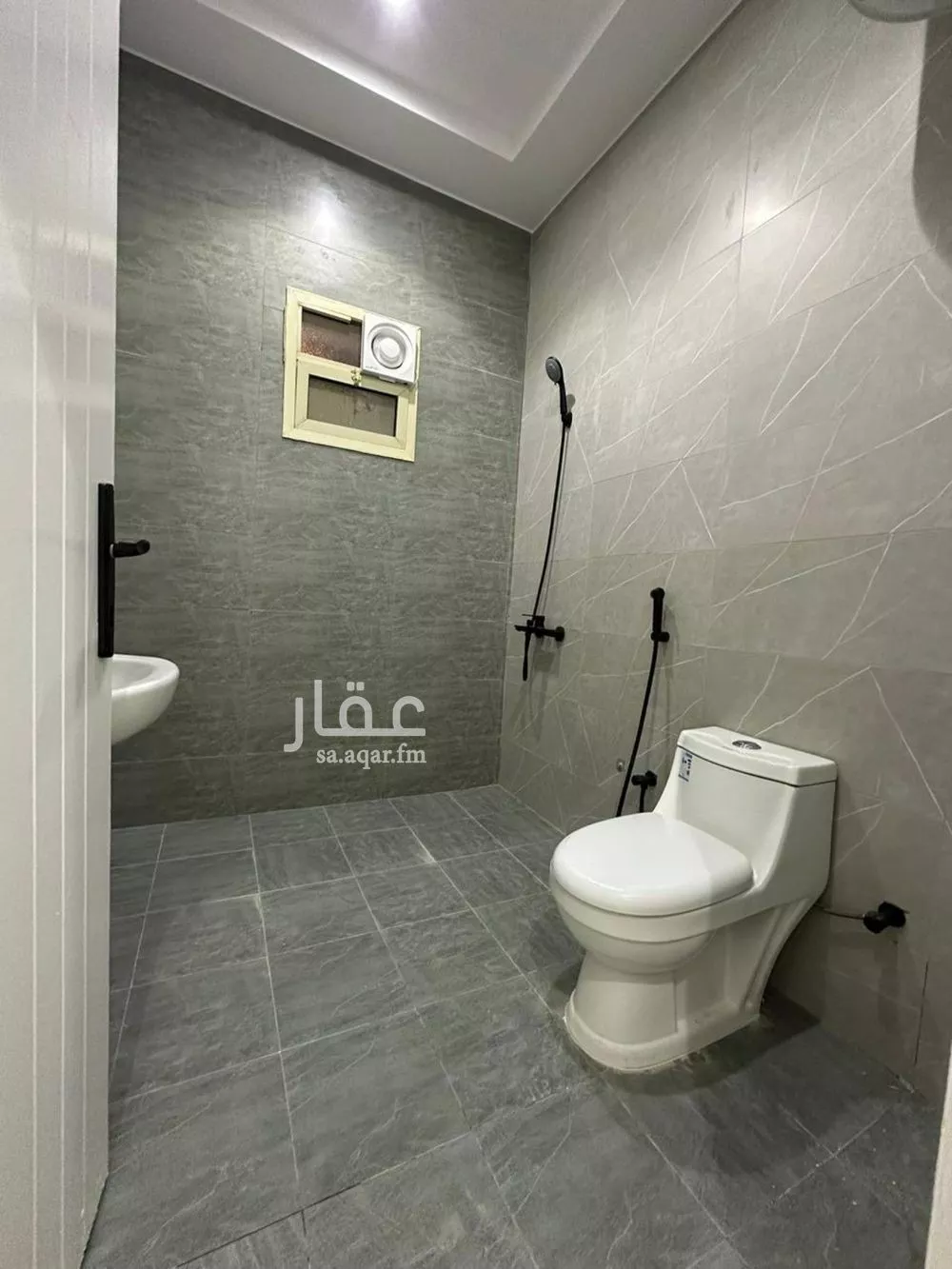 1 bedroom apartment in Al Aqiq 2