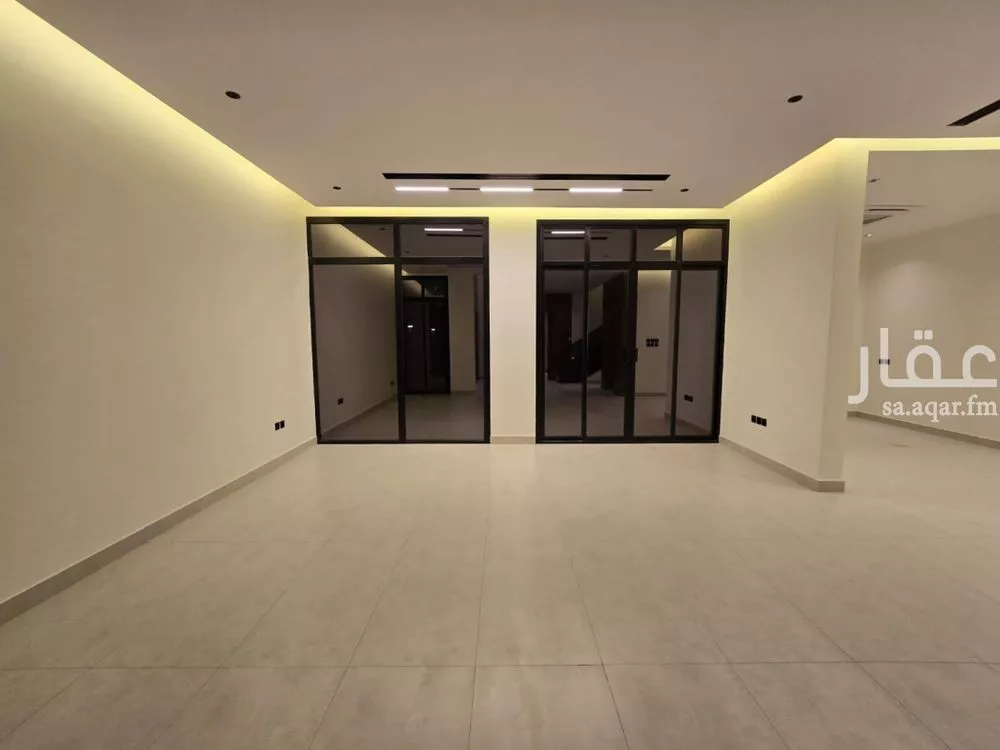 4 bedroom villa in Al Aridh 5