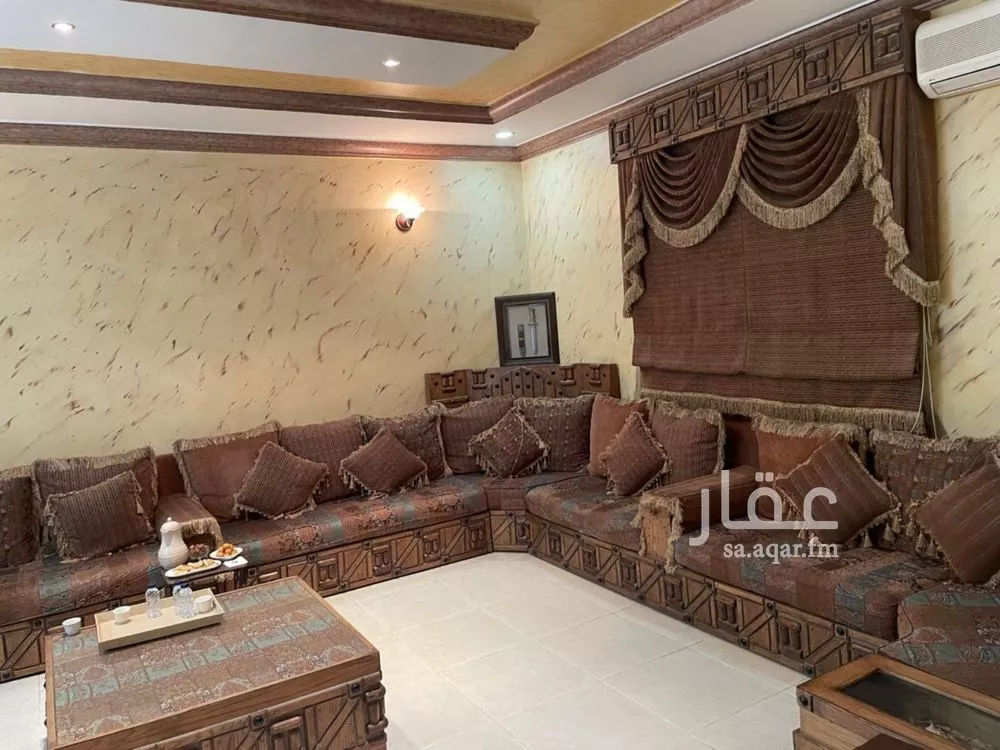 5 bedroom villa in An Nafal 3