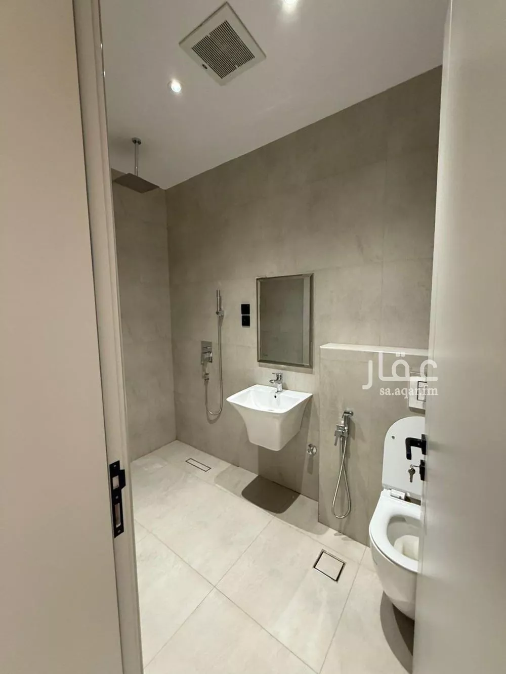 شقة 3 غرف في النرجس 5