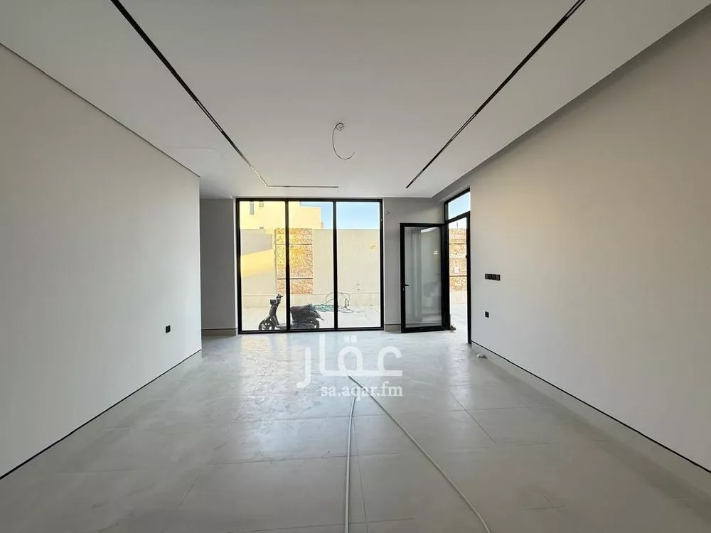 فيلا 6 غرف في المهدية 4