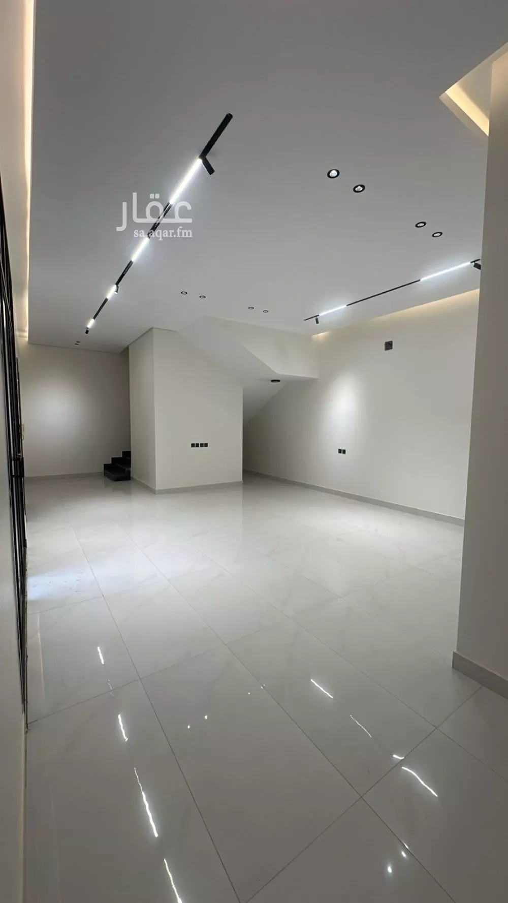 فيلا 6 غرف في المهدية 5