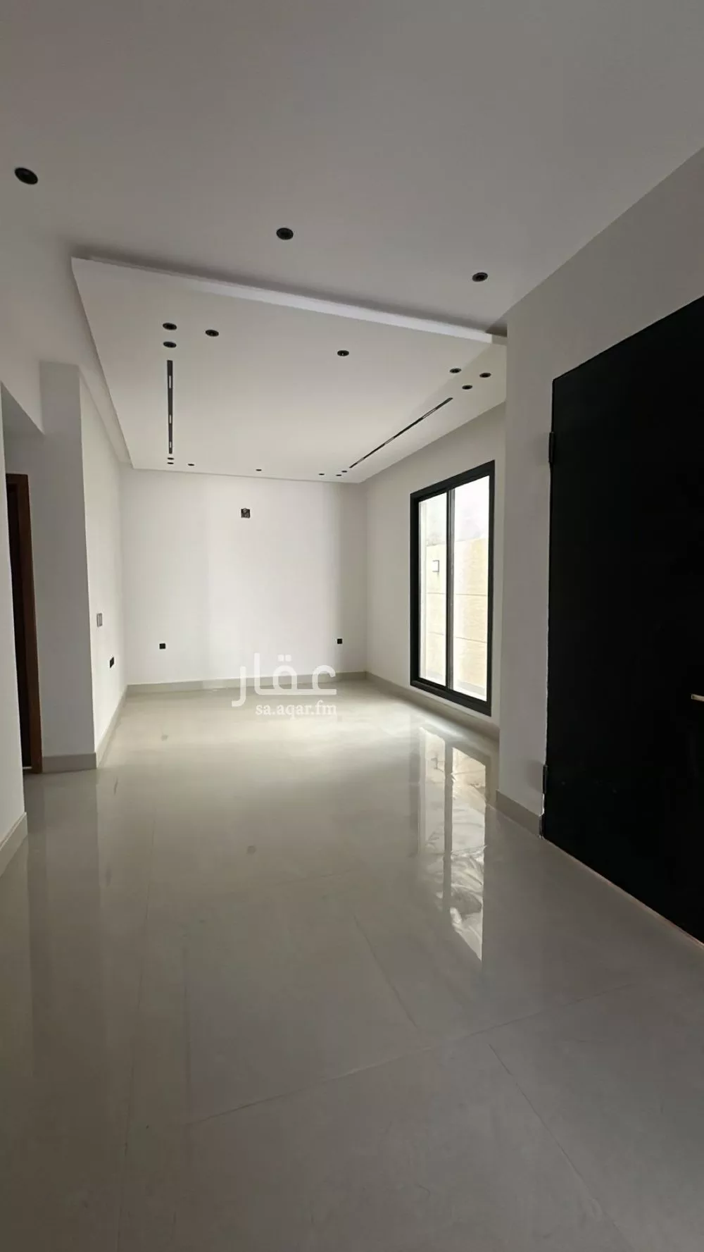 5 bedroom villa in Al Mahdiyyah 2