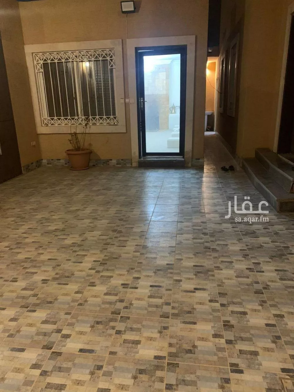 5 bedroom villa in Al Maizilah 4