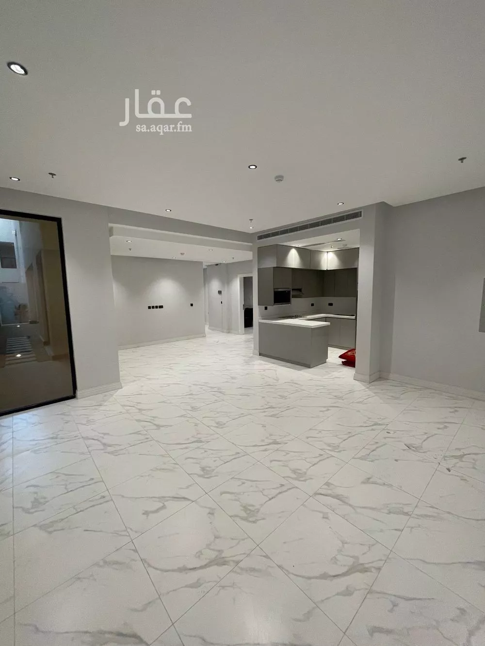 شقة 3 غرف في الملقا 5