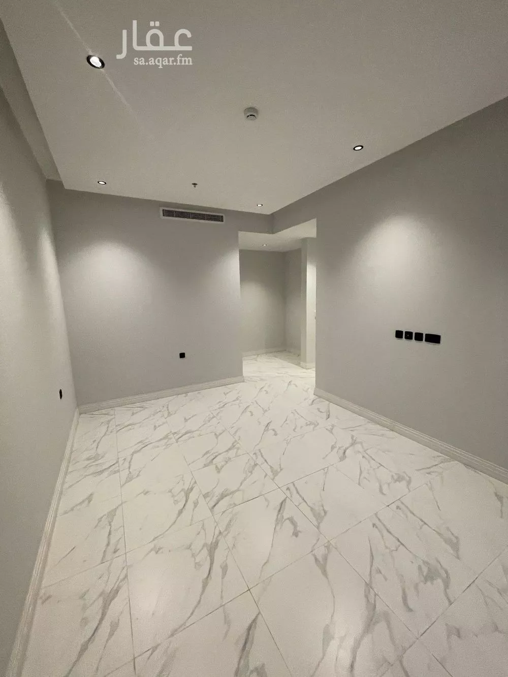 شقة 3 غرف في الملقا 2