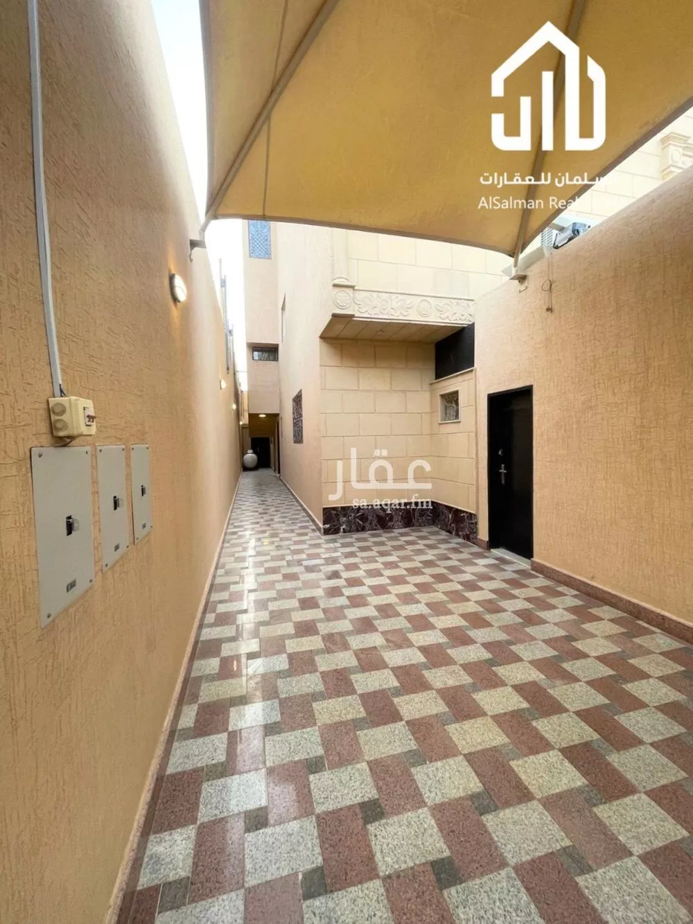 5 bedroom villa in Al Malqa 4