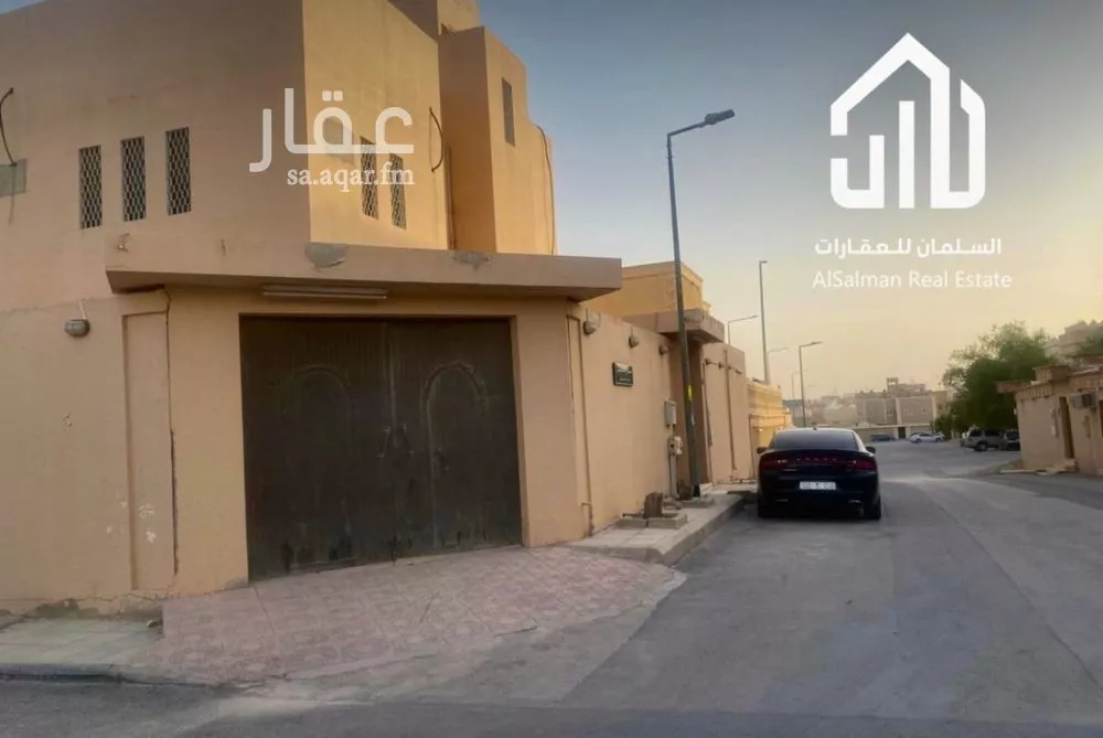 فيلا 5 غرف في العقيق 3