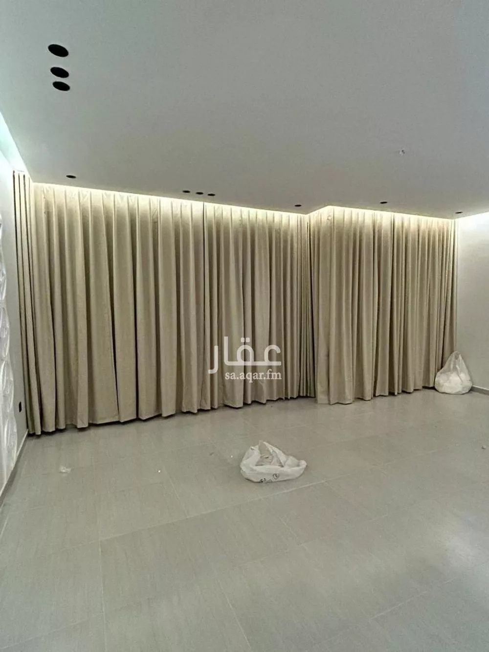 فيلا 6 غرف في طيبة 2