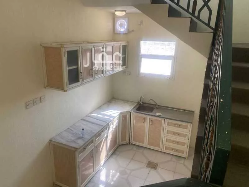 12 bedroom villa in Dana Al Shamaliah 1