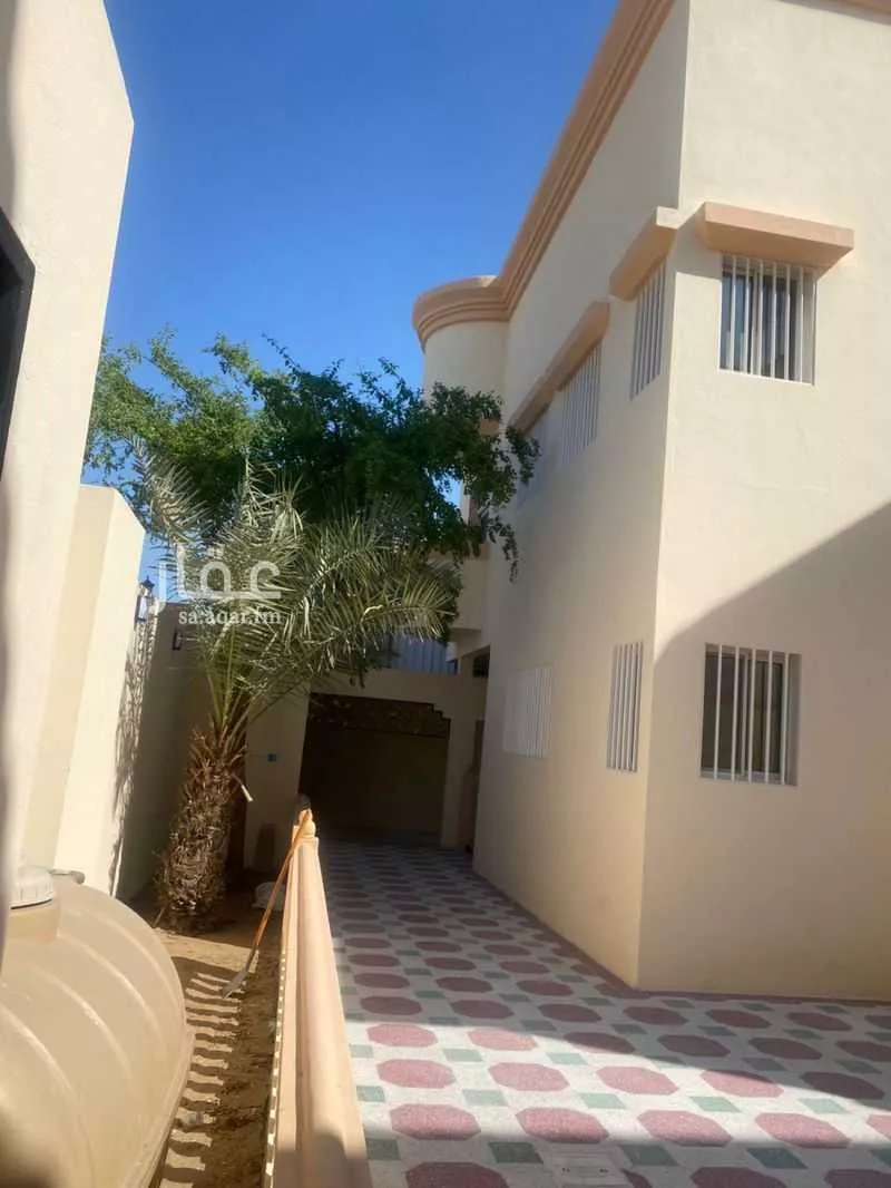 12 bedroom villa in Dana Al Shamaliah 5
