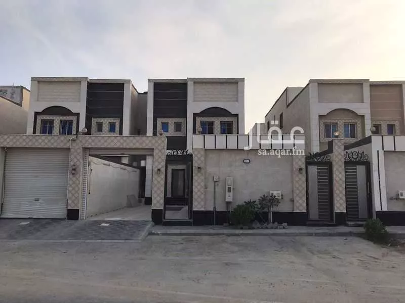 فيلا 8 غرف في العقيق 5