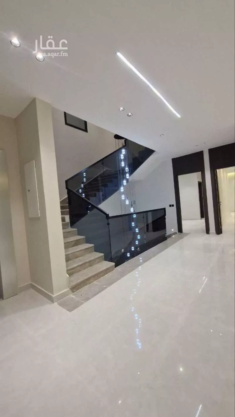 فيلا 9 غرف في الشعلة 3