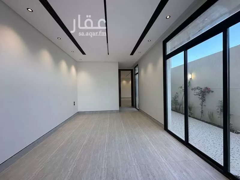 4 bedroom villa in Al Aridh, Riyadh 6