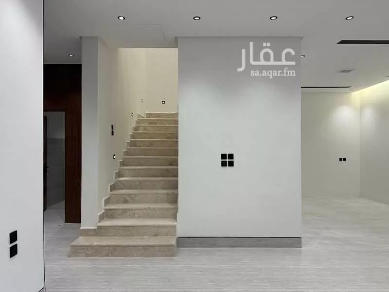 4 bedroom villa in Al Aridh, Riyadh 15