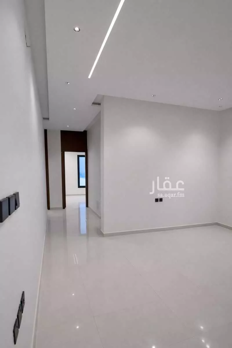 3 bedroom floor in Al Janadriyah 4