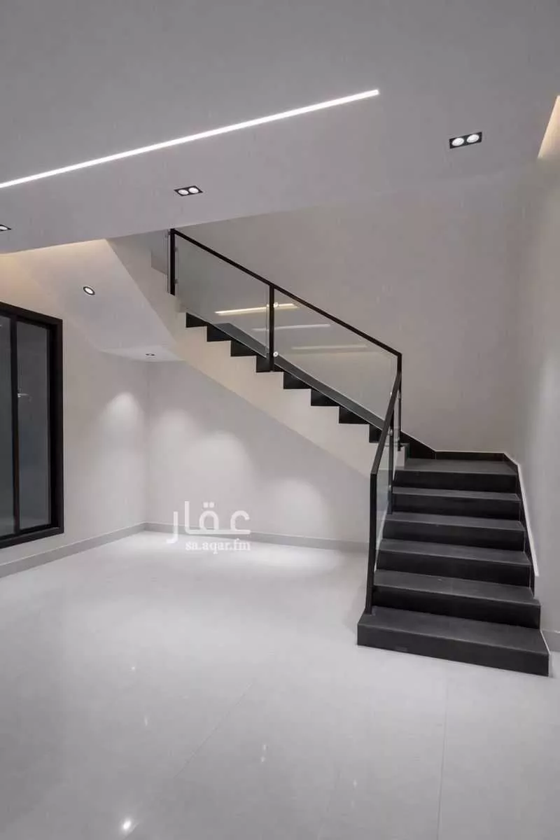 فيلا 4 غرف في النظيم 5