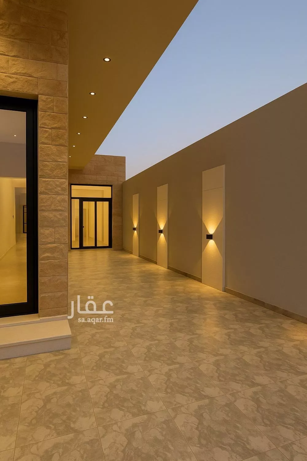 فيلا 5 غرف في الشرق 5