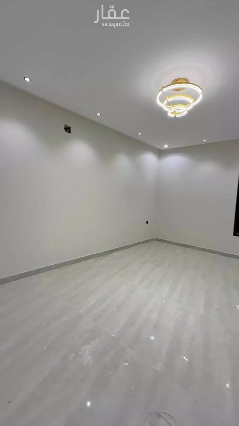 فيلا 6 غرف في طيبة 5