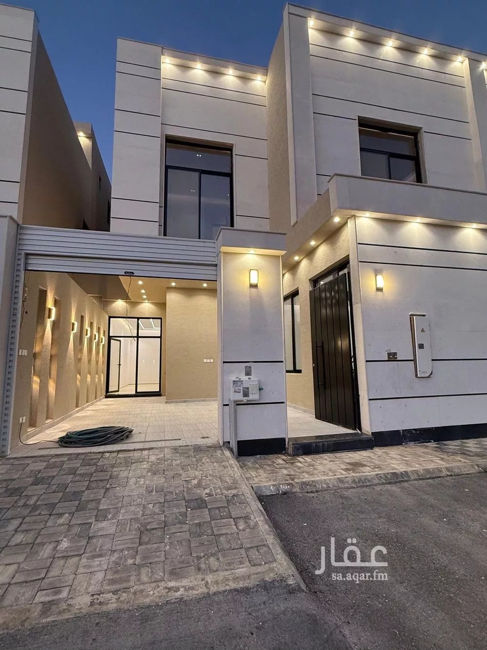 فيلا 4 غرف في النظيم 2