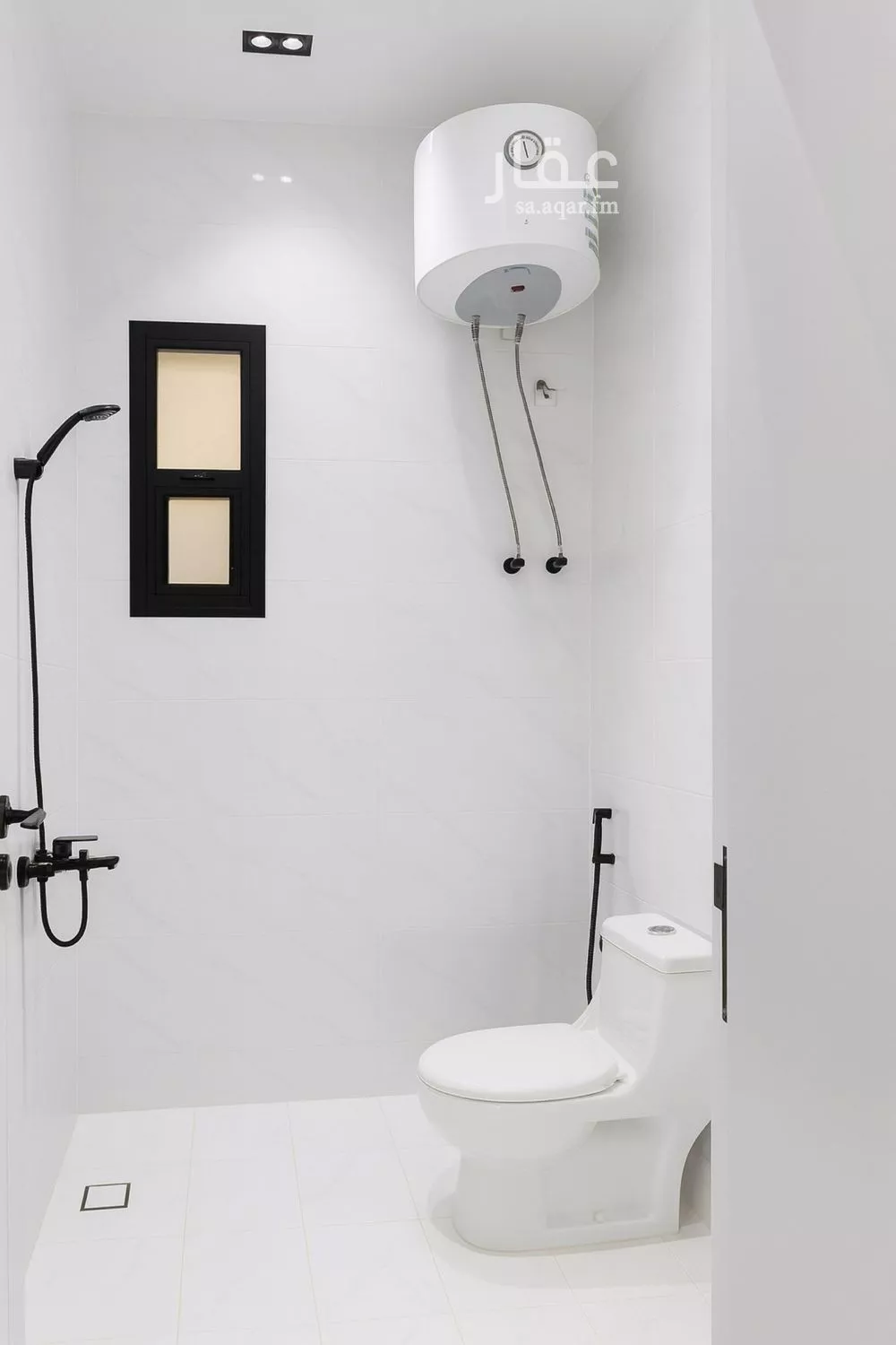 فيلا 5 غرف في الجنادرية 3