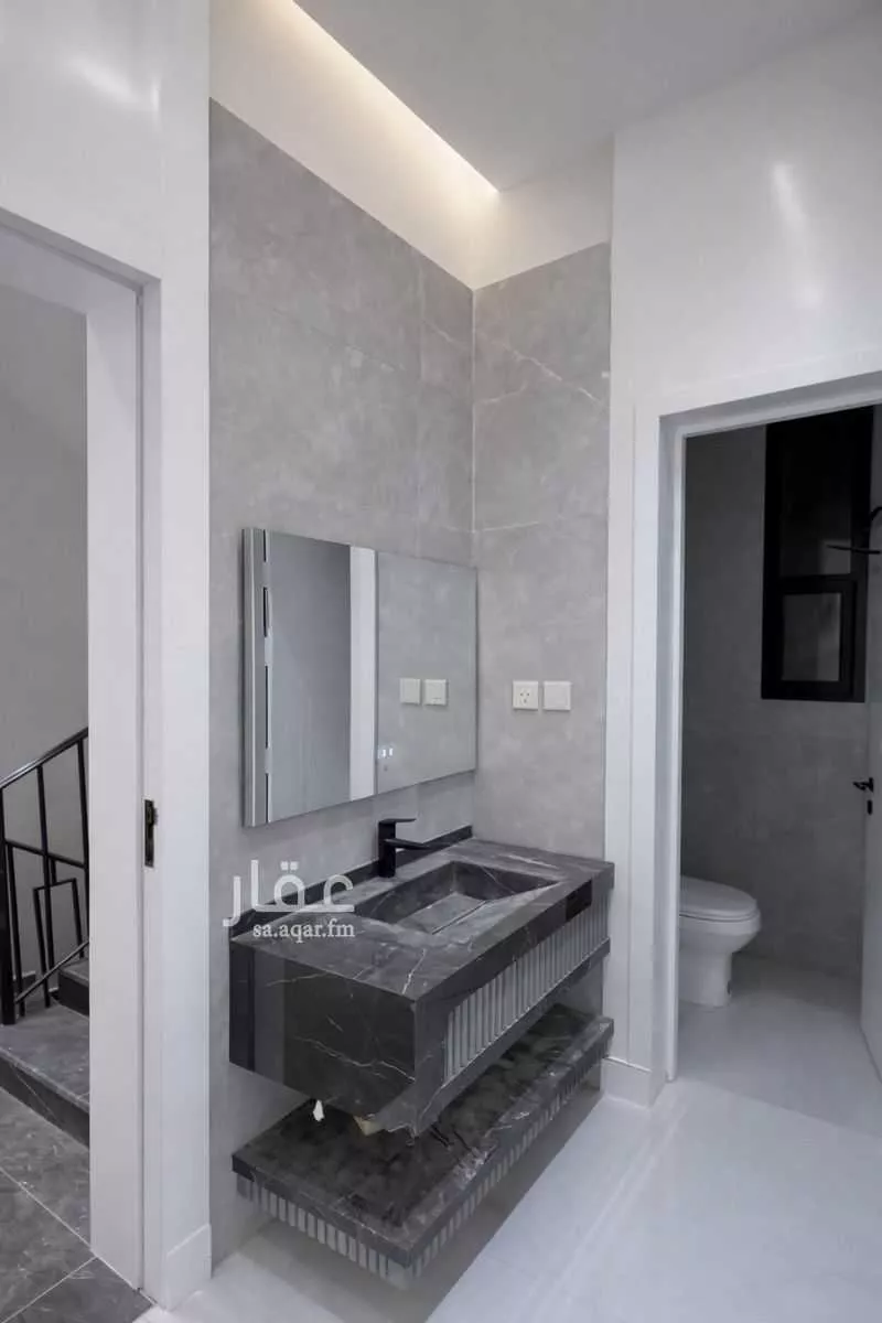 6 bedroom floor in Al Janadriyah 5