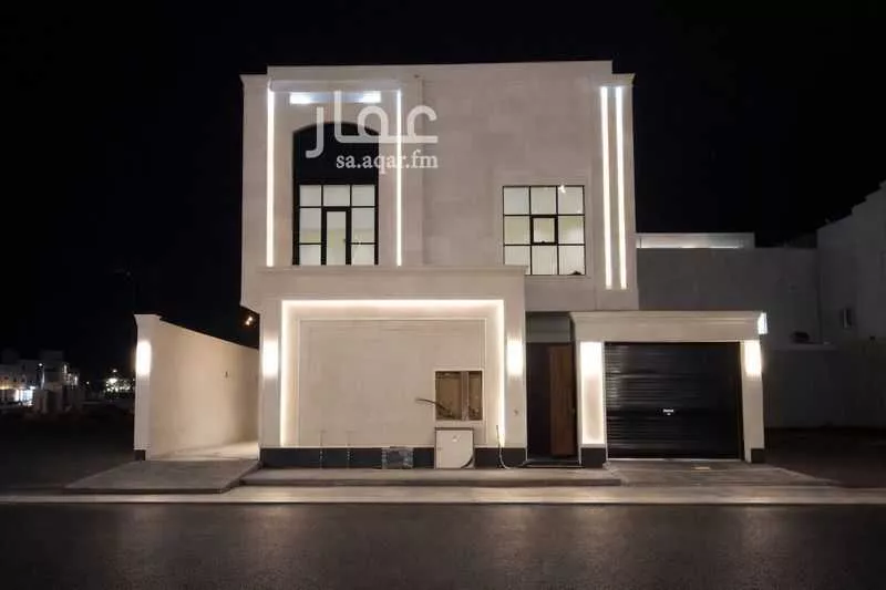 دور 6 غرف في الشرق