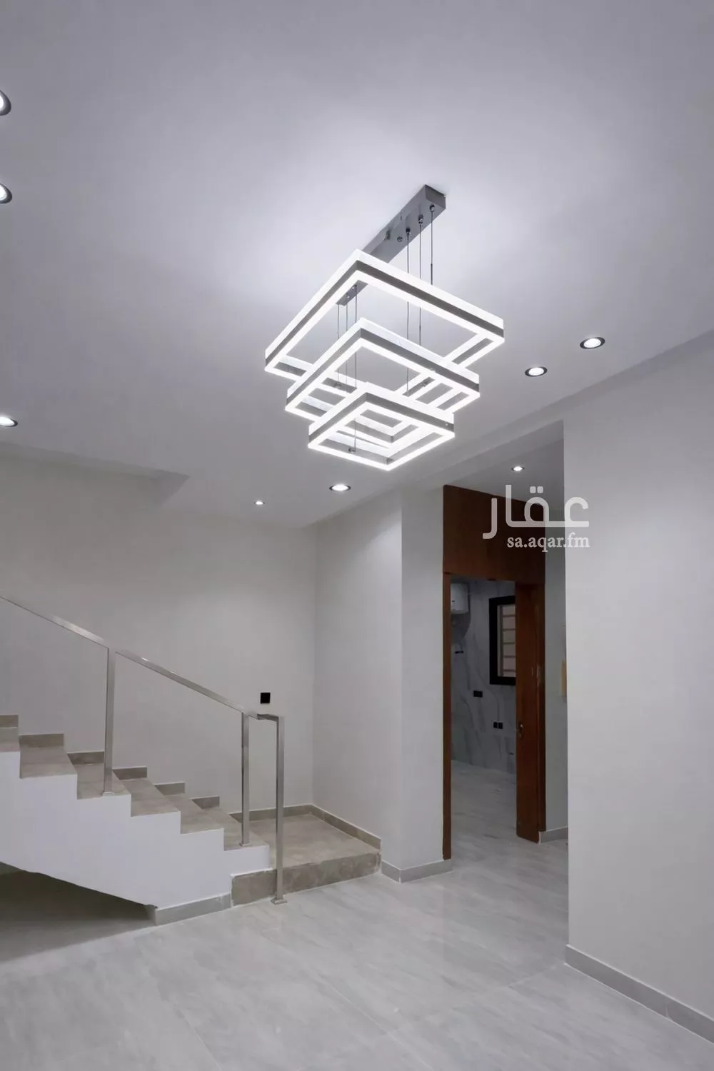 فيلا 6 غرف في طيبة 2