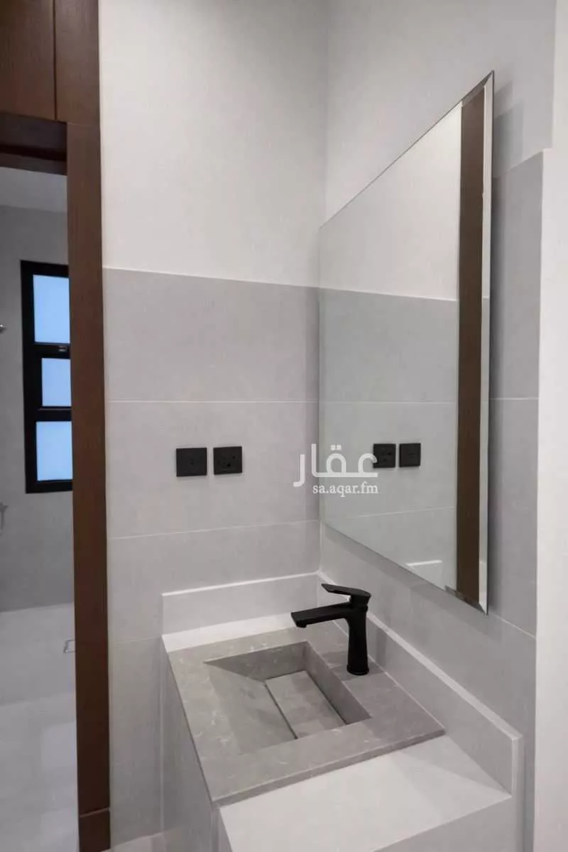 3 bedroom floor in Al Janadriyah 5