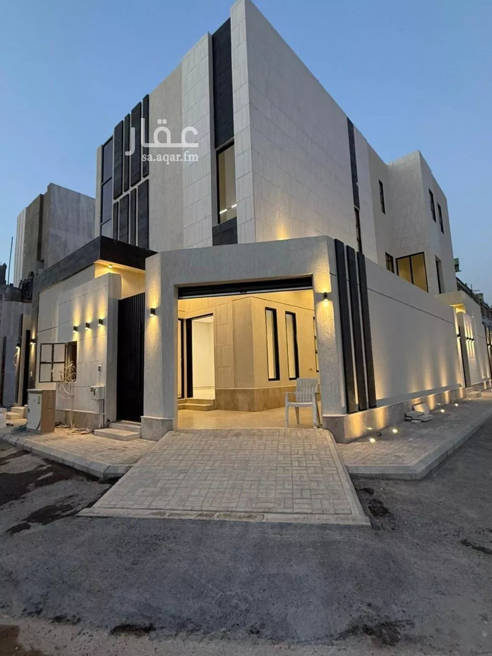 فيلا 5 غرف في الجنادرية 2