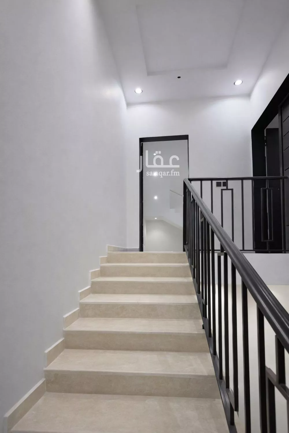 فيلا 6 غرف في طيبة 2