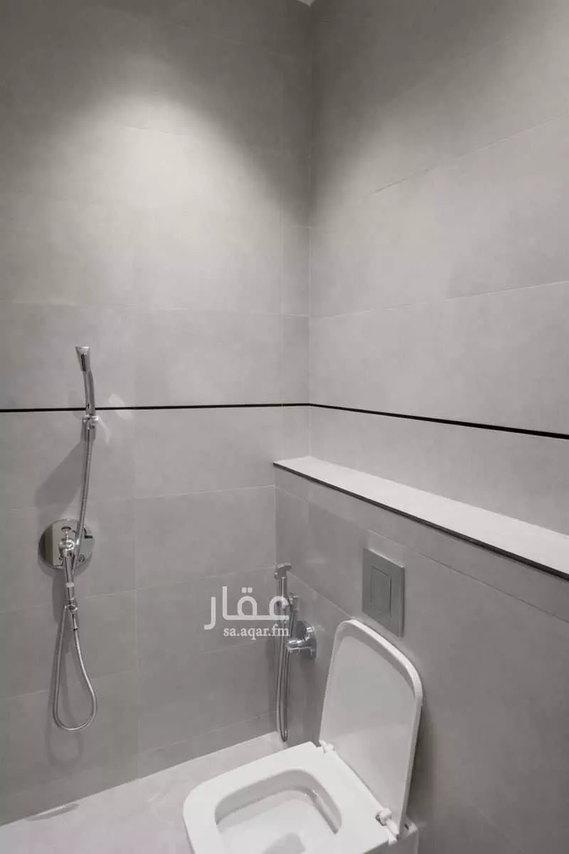 5 bedroom floor in Al Maizilah 5