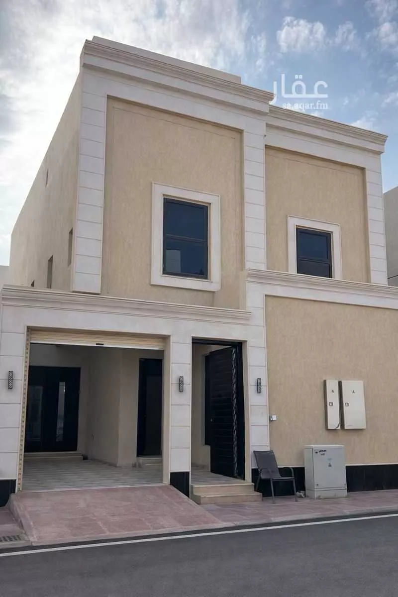 6 bedroom floor in Al Maizilah 1