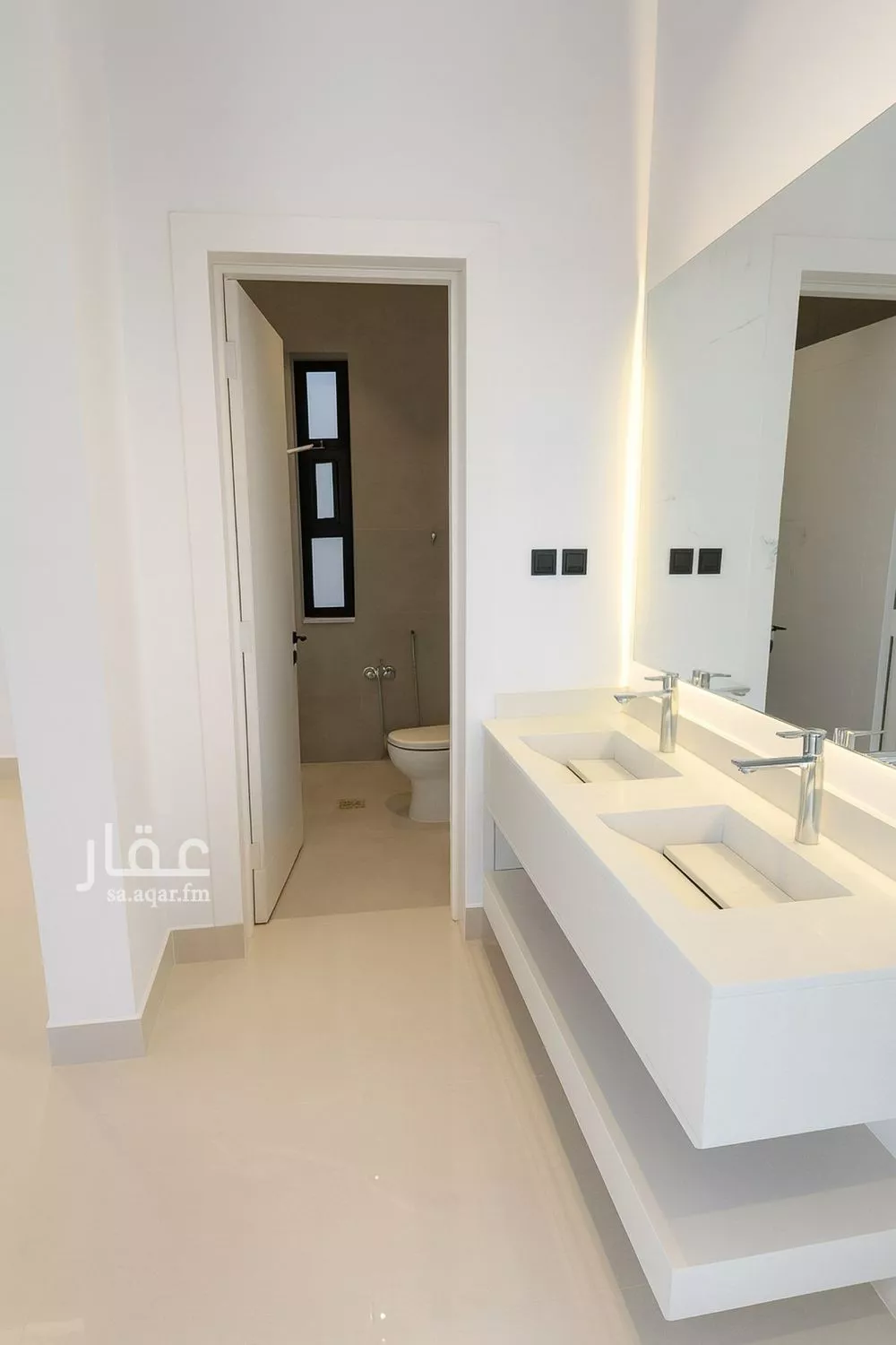 شقة 6 غرف في الجنادرية 2