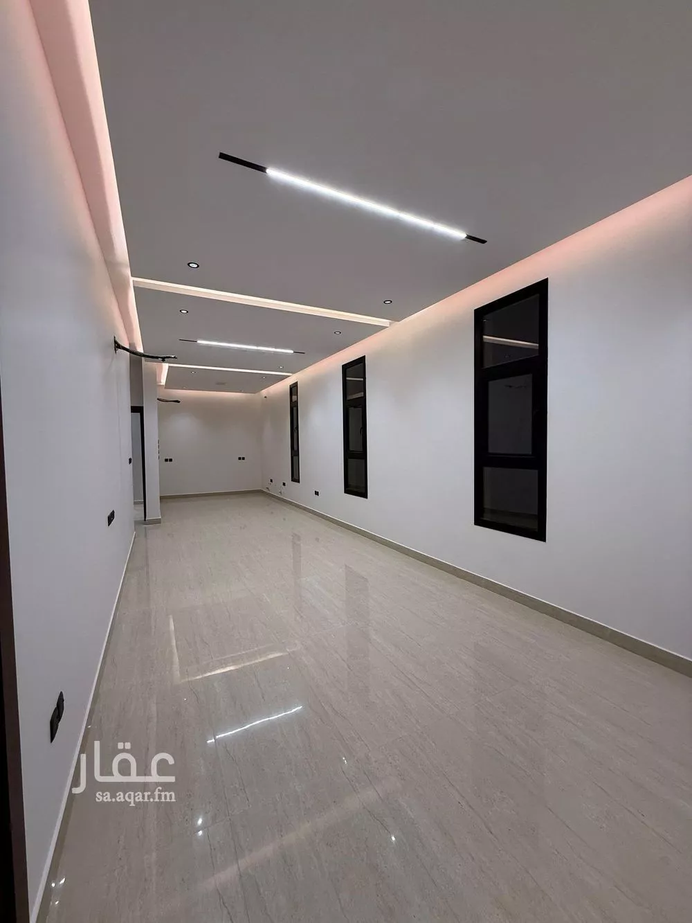 فيلا 5 غرف في الشرق 5