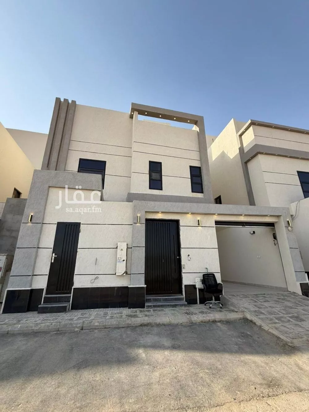 5 bedroom villa in Al Janadriyah 5