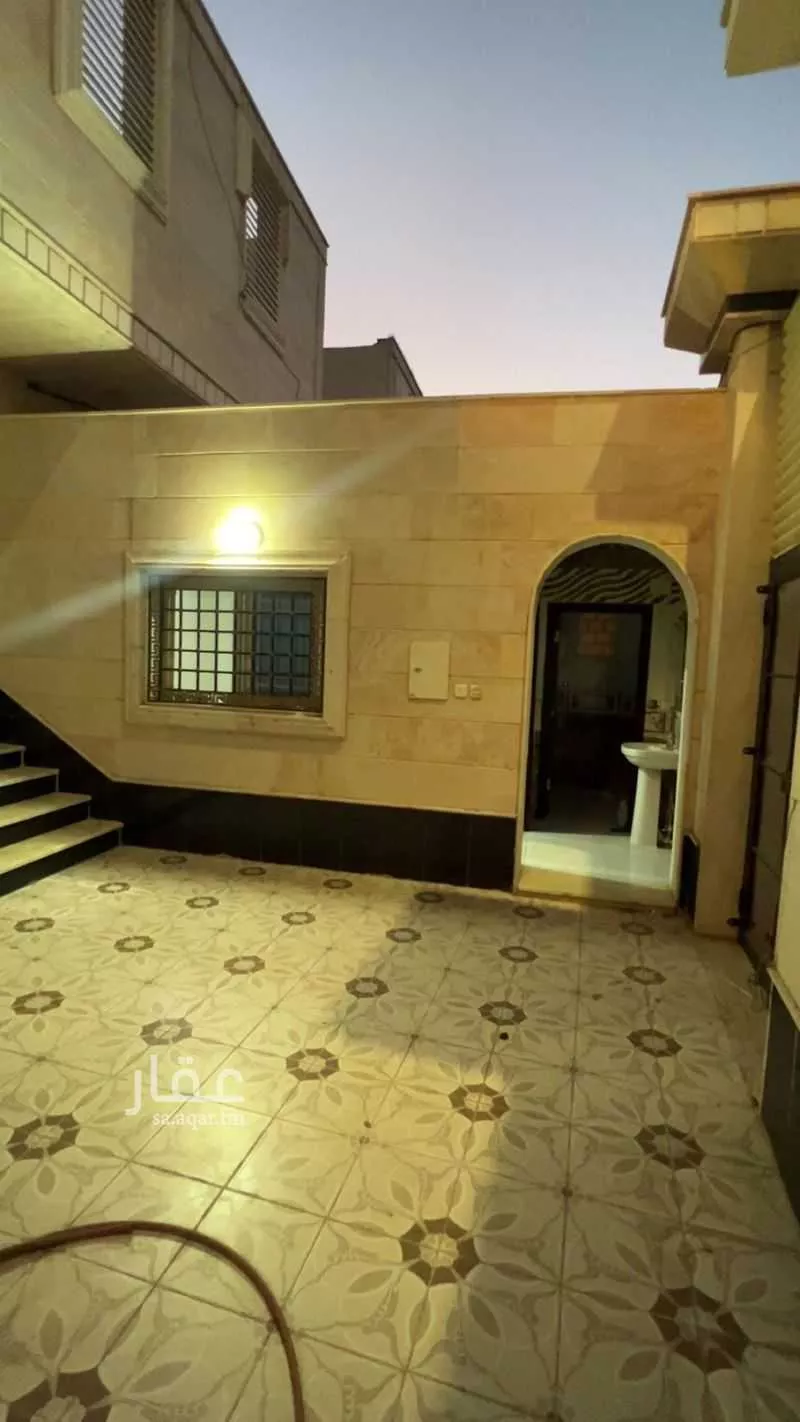 فيلا 6 غرف في الدفاع 2