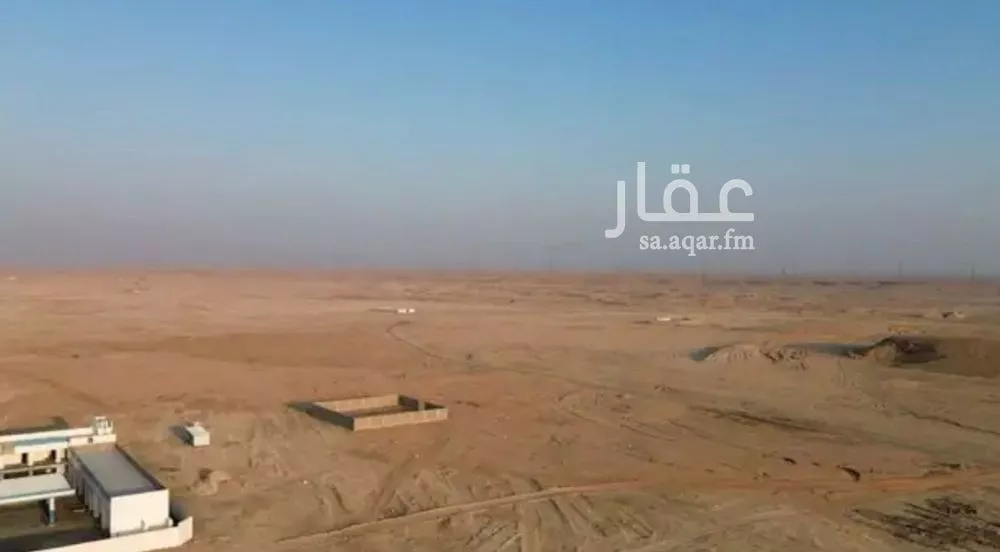 أرض 829 م² في الشرق 2