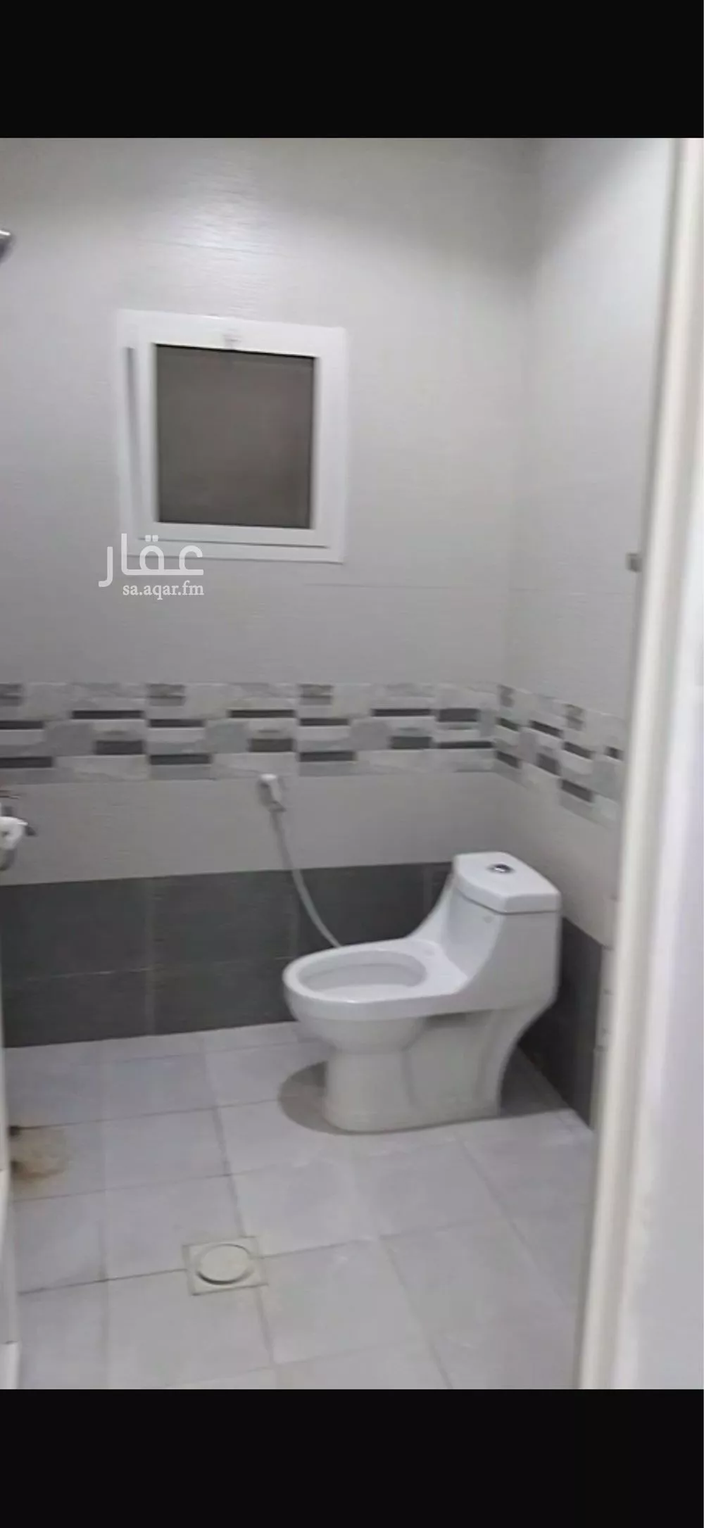 فيلا 7 غرف في ضاحية الملك فهد 4