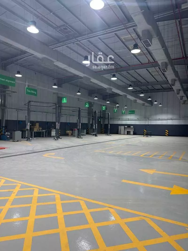 محل 800 م² في النسيم الغربي 1