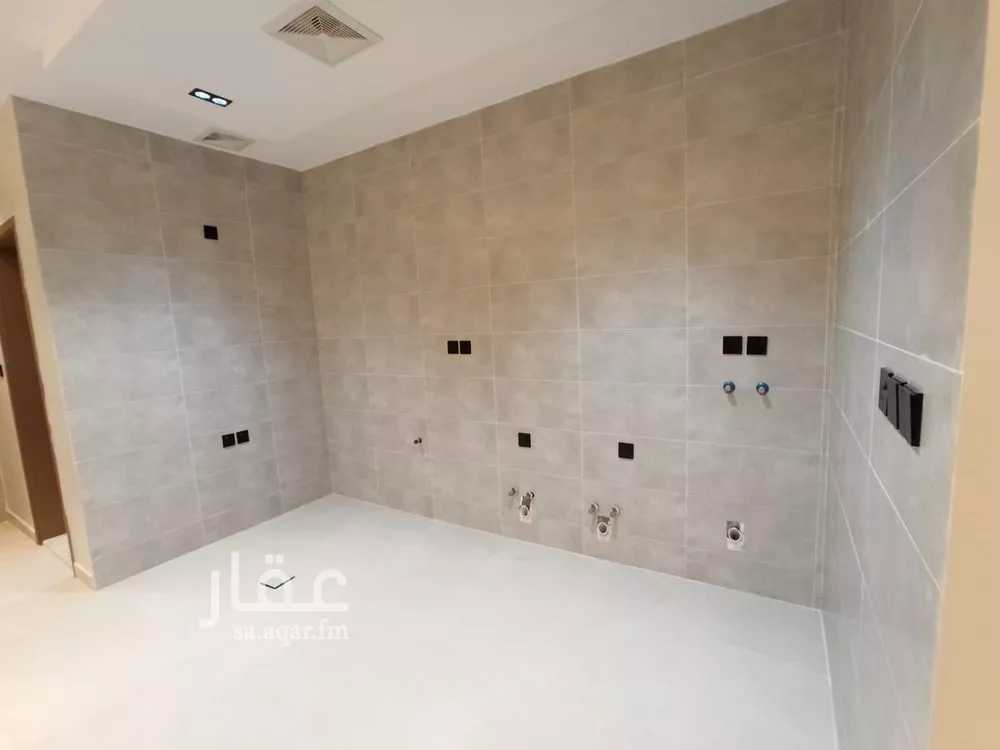 2 bedroom apartment in Al Nuzhah, Jeddah 7
