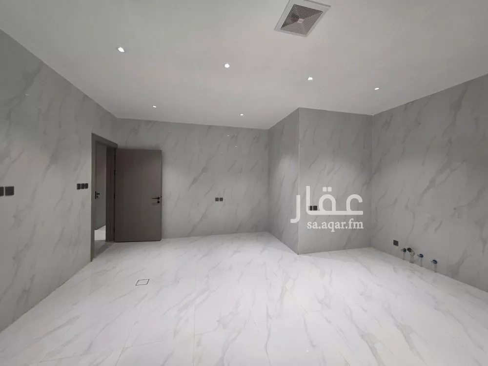 فيلا 8 غرف في النرجس 4